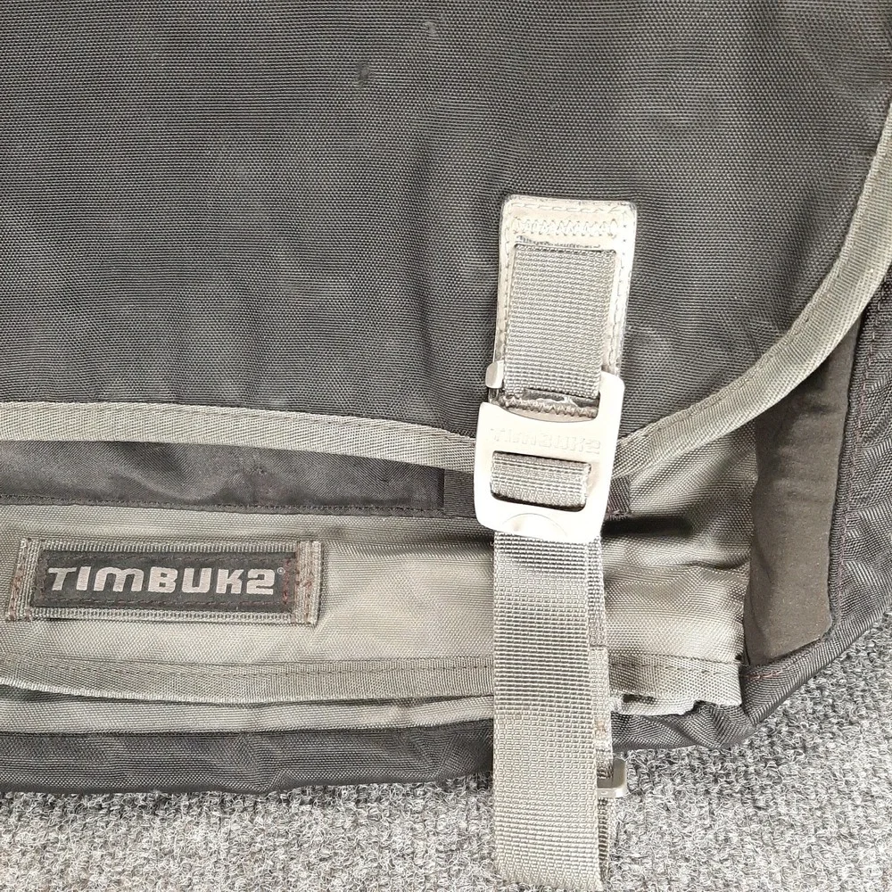 Timbuk2 Command Laptop Messenger Bag Medium Black & Grey Crossbody READ